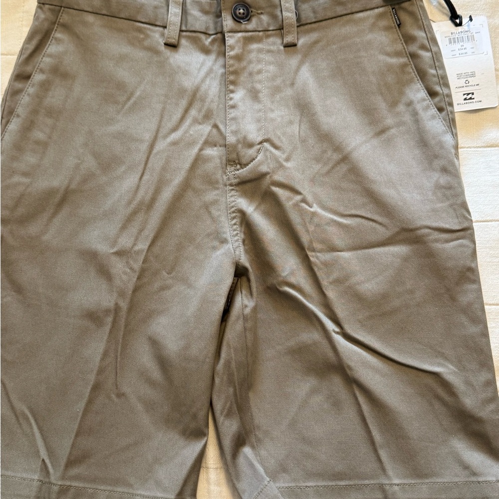 Billabong Men’s Tan Flat-Front Chino Shorts